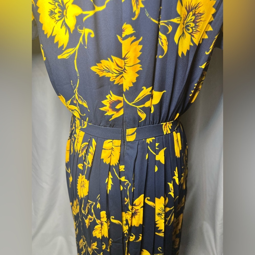 Crew Printed pleated midi wrap dress | size 2 - Picture 10 of 13